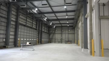 面積2000坪超、高知最大級の「共同配送センター」完成　「物流の2030年問題」に対応、「止まらない物流」実現へ