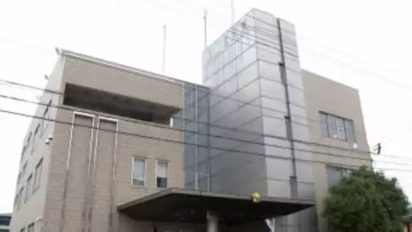 店の売上金1万円を横領か…55歳の店長の女を“業務上横領容疑”で逮捕 余罪あるとみて捜査（高知）