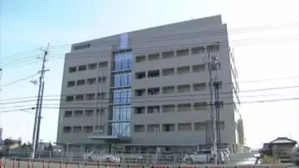 落下した建設機器に左足を挟まれ意識不明の重体だった28歳男性が搬送先の病院で死亡　警察は業務上過失致死の疑いも視野に捜査【高知】