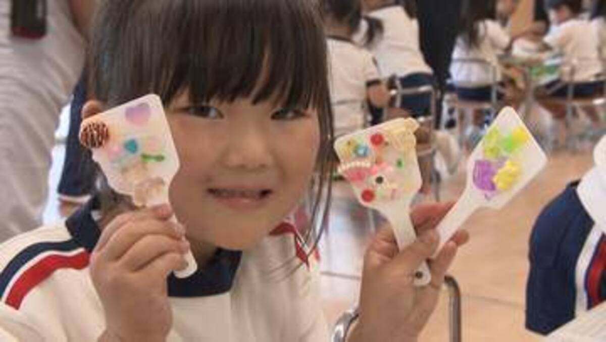 幼稚園児が“デコった”よさこい祭りのメダル、出来栄えは? 競演場で 