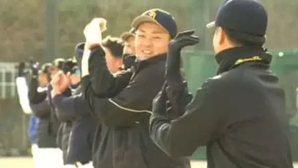 選手は“銀行員”四国銀行野球の2026年が始動　通常業務と週3日の練習、54年ぶりドラフト指名の川田悠慎（西武）にもエール