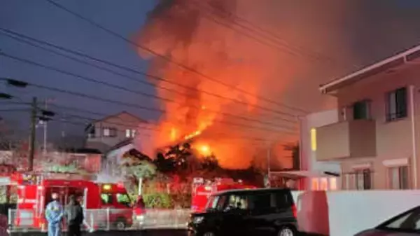 住宅3棟など全焼、1人の遺体発見⋯現場に住む88歳女性と連絡取れず　現在も消火活動続く（23日9:20時点）