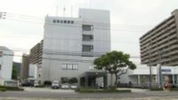 無免許で軽乗用車を運転中乗用車と衝突→30代男性に全治10日のけがをさせたにもかかわらずそのまま逃げた疑い　無職の男（78）を逮捕【高知】