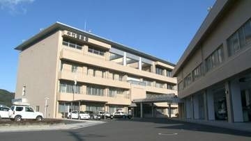 10代男性が事業所に置き忘れた財布を持ち去った疑いでアルバイトの男（59）逮捕「他人の財布を持ち去った覚えはありません」と容疑を否認【高知】