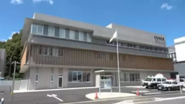 ４２歳の男性看護師がツーリング中に転倒しガードレールと対向車に接触⋯胸などを強く打ち外傷性ショックで死亡