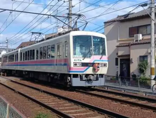 叡山電鉄、車両故障で一時運転見合わせ　救援電車で押して移動