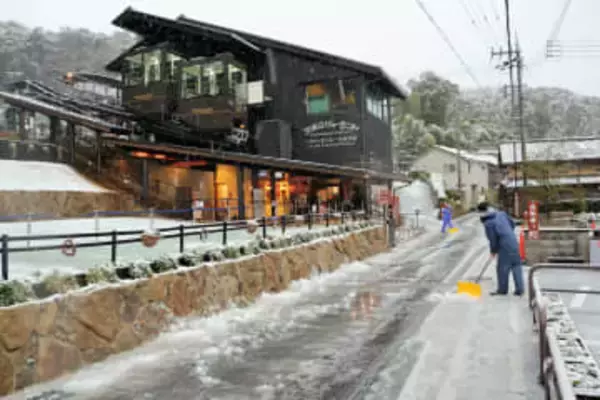 【速報】京都・天橋立など本格的な雪に　京都市、比叡山も雪化粧