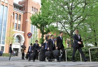 「政治的活動禁じる教育基本法に反する」辺野古転覆事故、学校法人同志社を指導　文部科学相「著しく不適切」