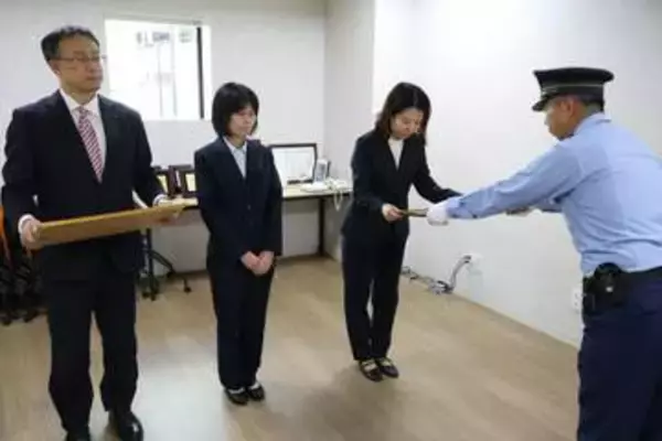 「アルバイト先の女性の中絶費用を…」　80代女性の高額出金に違和感　詐欺被害防いだ銀行員を表彰
