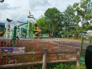 「楽しみにしていたのに」京都府中部の公園から「大型遊具」が突然消失　市職員も「まさか」と困惑