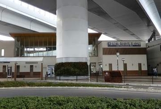 阪急京都線の駅で車両と人が接触　京都線が一時全線で運転見合わせ