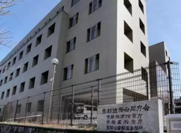 住宅街で大音量のラジオやギター　傷害疑いで逮捕の61歳男、鑑定留置
