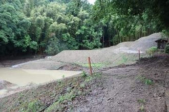 大雨の影響でため池あふれる恐れ　京都府長岡京市が周辺住民に避難指示