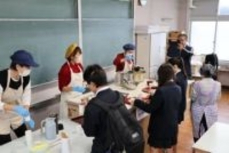 京都府向日市の中学校で「無料の朝食」　できたて熱々　遅刻しなくなる効果も期待
