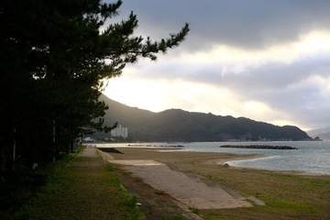 【速報】京都・舞鶴の海水浴場で行方不明の男性、身元が判明　海保と消防が捜索活動