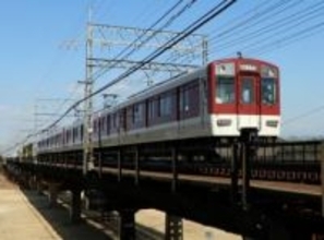 【速報】近鉄京都線で人身事故、踏切で人と接触　向島－新田辺駅間で運転見合わせ