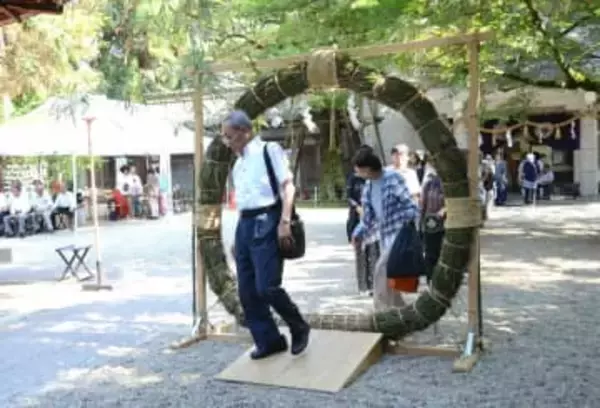 「人と人がつながり、支え合う」奈良時代から続く神社　宮司は音楽好きの元教諭　バレエ、韓国舞踊、ひょっとこ踊りまで