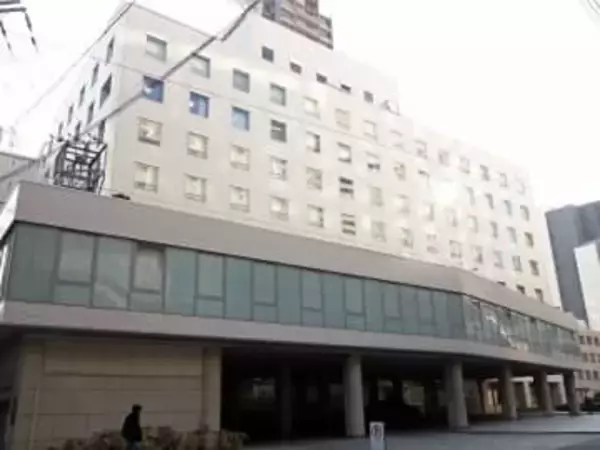 近鉄京都線・桃山御陵前駅で急行電車が11秒早く発車