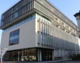 【速報】引率中にホテルで添い寝、女子生徒の胸を両手で触る　高校の33歳男性職員を懲戒免職処分