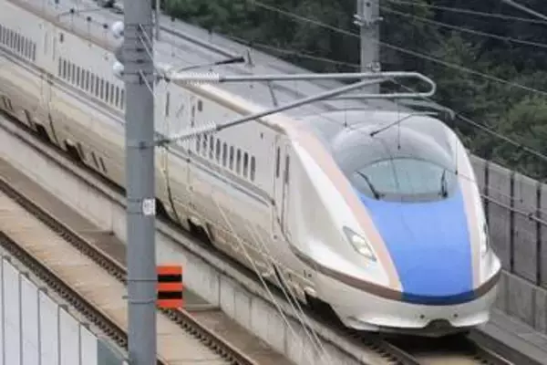社説：北陸新幹線延伸　駅ずらしても問題解決しない