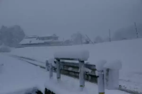 【速報】京都縦貫道で車1台が横転、上り線が通行止めに　現場は積雪、綾部安国寺JCTー京丹波わちIC間