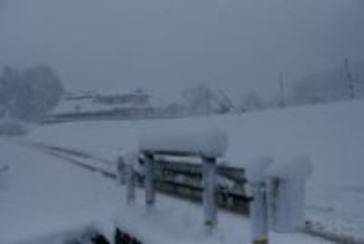 【速報】京都縦貫道で車1台が横転、上り線が通行止めに　現場は積雪、綾部安国寺JCTー京丹波わちIC間