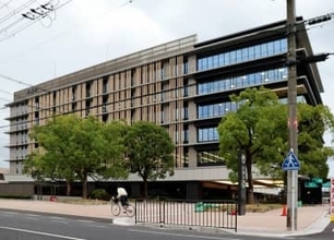 認定こども園で「食品サンプル」園児133人に食べさせるミス　ビニール製チョコチップがケーキに