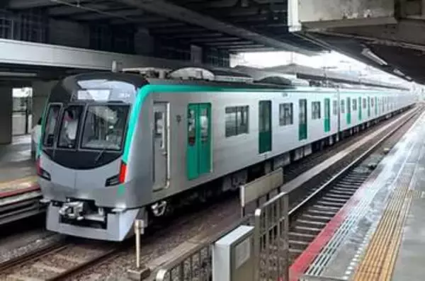 京都市営地下鉄烏丸線、一時運転見合わせ