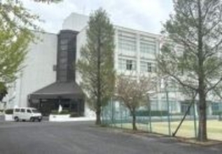 【独自】滋賀の私立高校生徒、アイスホッケー試合で頸髄損傷　自力歩行不能も救急車呼ばず、今も後遺症