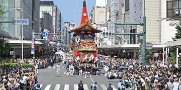 【速報】京都市で熱中症疑い45人搬送、祇園祭の山鉾巡行でも搬送相次ぐ　今年最高の38度を記録