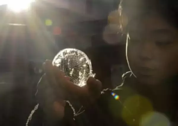 京都市「底冷え」の朝、今季はじめてバケツに氷　今後は「かなりの高温」に