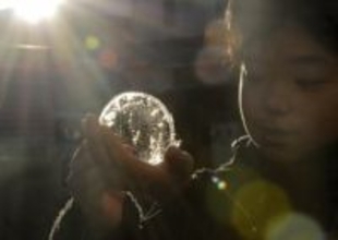 【速報】京都市「底冷え」の朝、今季はじめてバケツに氷　今後は「かなりの高温」に