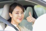 「はじめてのマイカー、あきらめた車1位はトヨタ・ハリアー… 実際に購入したのは、ホンダの軽」の画像1