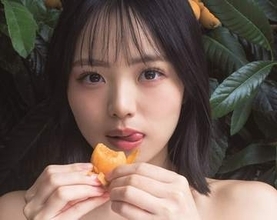 ビワをぺろっ　寝そべって美バストどーん　アイドル界の頂点目指すMooove!の織莉叶　憧れの屋上撮影やプリンセス、木登り…「いろんな撮影をさせていただきました！ 」