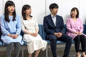 妊婦健診「待合室」で、気持ち悪くなったのは……付き添い男性から匂ってくる“香り”！？　切実なお願いに、共感続出「ここにはつけてこないで」「つわりだと辛い」
