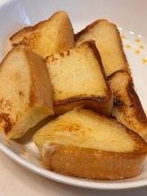 フレンチトーストにバニラエッセンスかけるはずがマツタケ香料をイン！どんな味になった？投稿者に聞いた