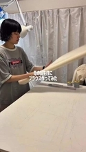 「うそやろ」「産んでよかった」還暦の母が涙…デザイナーの娘が徹夜で仕立てたブラウスをプレゼント　「素敵すぎる」「泣いてしまいました」と反響
