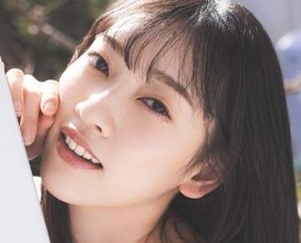 ぐいっと突き上げバックポーズ　網タイツ水着で誘惑　ミスSPA! 2025・三木優彩、しなやかな肢体で「猫グラビア」