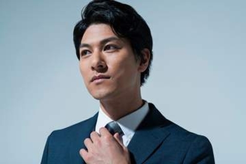 男性会社員が選ぶ「在宅勤務中に聞く歌手」ランキング　3位は「Mrs. GREEN APPLE」、2位「あいみょん」…1位は？