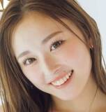 「ゆうちゃみ、タンクトップから大胆へそ出し！引き締まったウエスト披露」の画像1