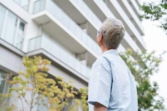 高齢者の賃貸入居、約半数の管理会社が拒否　最大の懸念は「孤独死」84％
