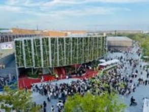 大阪・関西万博の「浮遊する森」閉幕後は廃棄予定→幼稚園で再利用　目を輝かせる子も