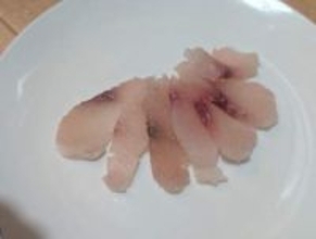 「世界最大級の淡水魚」をお刺身で実食　衝撃の食レポにネット驚愕　「昆布締めにしても美味しそう」「川魚寄生虫は大丈夫かな」