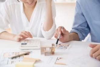 【注文住宅購入者に聞いた】平均世帯年収は「1097万円（中央値950万円）」→家の予算はいくら？