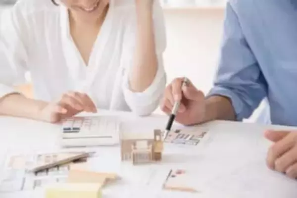 【注文住宅購入者に聞いた】平均世帯年収は「1097万円（中央値950万円）」→家の予算はいくら？