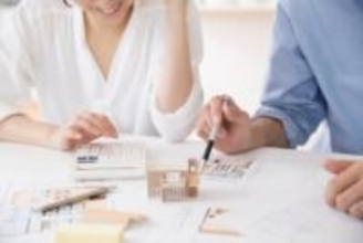 【注文住宅購入者に聞いた】平均世帯年収は「1097万円（中央値950万円）」→家の予算はいくら？