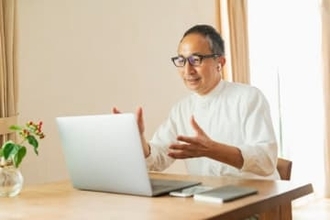 定年後に希望する働き方「週2〜3日だけ働く柔軟な勤務スタイル」を抑えた1位は？