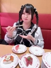 「どう見ても90kg以上」「体重サバ読むな」"ぽっちゃり"インフルエンサー、自撮り公開で"大炎上"→「陳謝」に追い込まれる騒動に