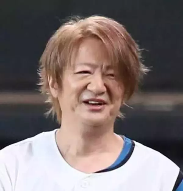 「だんだん時代劇俳優みたく…」国民的バンドの55歳ボーカリスト　競馬界の57歳レジェンドらとの「夏祭り満喫ショット」に驚きの声続々