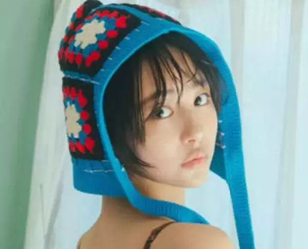 ピンクビキニに透け衣装　バスケ美女が滑らか曲線美と小ぶりヒップで魅了